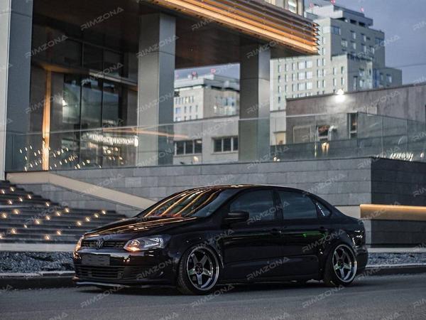Volkswagen Polo на литых дисках nismo R18 - Фото № 1