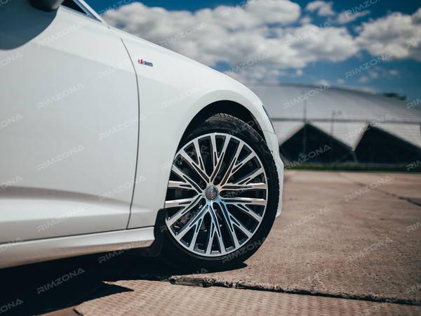 Audi A8 на кованых дисках Audi A8 R19 - Фото № 2