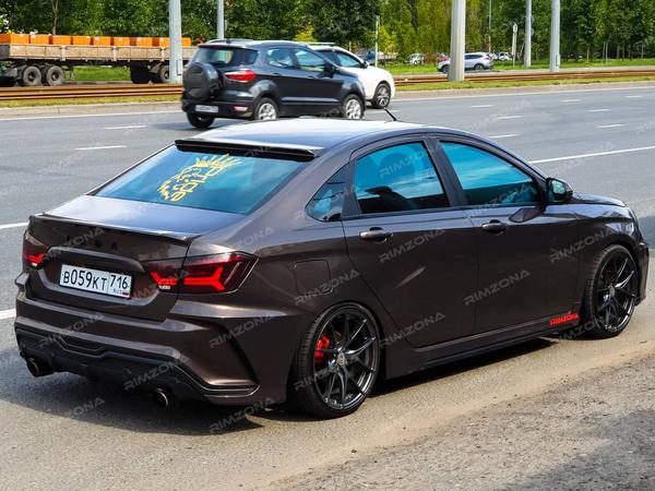 Lada Vesta на литых дисках HRE P101 R17 - Фото № 2