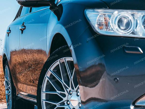 Toyota Camry на литых дисках VEEMANN IFG34 R19 - Фото № 3