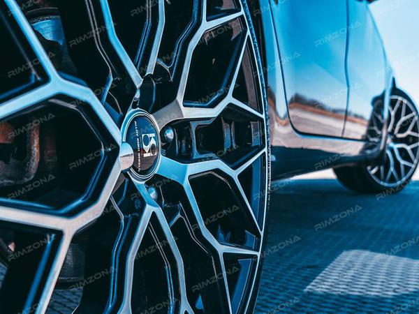 Kia Rio на литых дисках в стиле VOSSEN HF2 R18 - Фото № 4