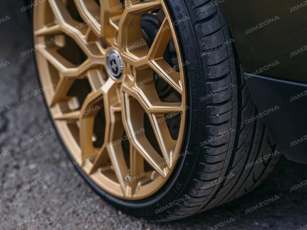 Renault Megane 3 на литых дисках в стиле VOSSEN HF-2 - Фото № 5