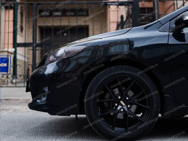 Toyota Corolla на литых дисках BBS FI-R R17 - Фото № 2