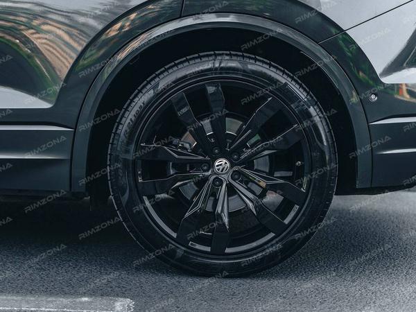 Volkswagen Touareg на кованых дисках в стиле Tiguan R-line R21 - Фото № 5
