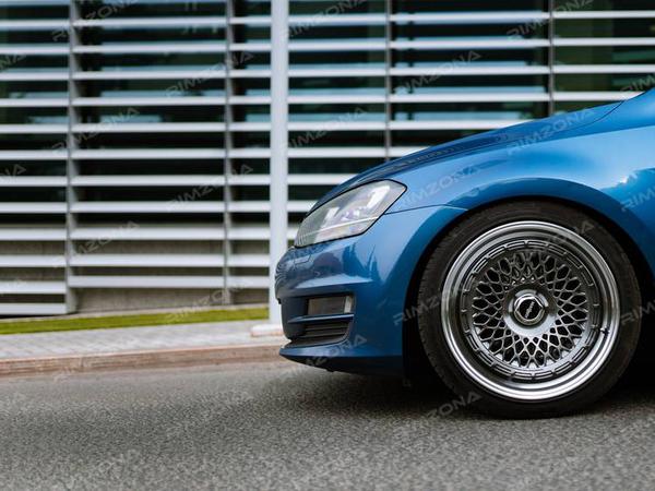 Volkswagen Golf 7 на литых дисках Rotiform R18 - Фото № 2