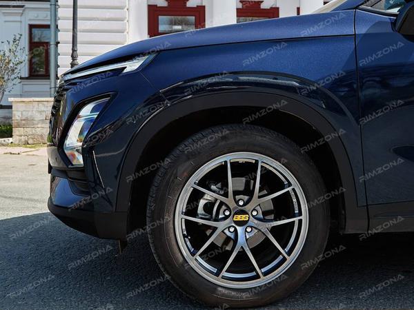 Omoda C5 на литых дисках в стиле BBS FI-R R18 - Фото № 3