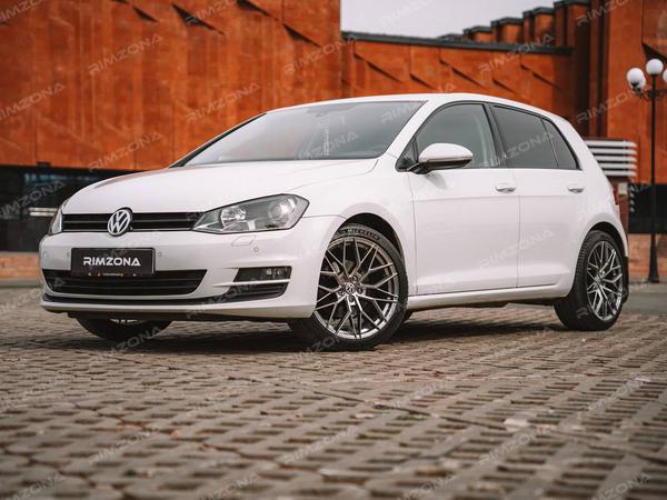 Volkswagen Golf на литых дисках VORSTEINER VFF-107 R18 - Фото № 1