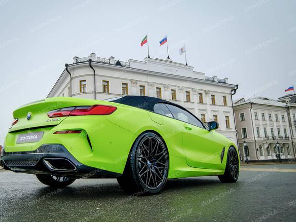 BMW M8 НА КОВАНЫХ ДИСКАХ В СТИЛЕ BMW 818 STYLE R21 - Фото № 7