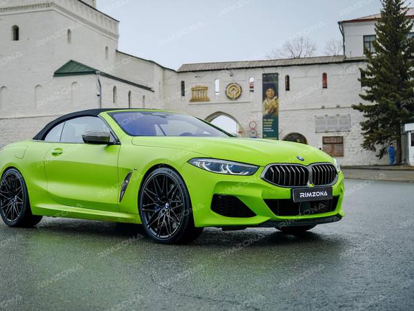 BMW M8 НА КОВАНЫХ ДИСКАХ В СТИЛЕ BMW 818 STYLE R21 - Фото № 1