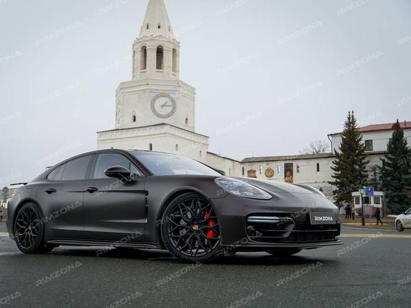 PORSCHE Panamera на кованых дисках В СТИЛЕ VOSSEN HF-2 R21 - Фото № 1