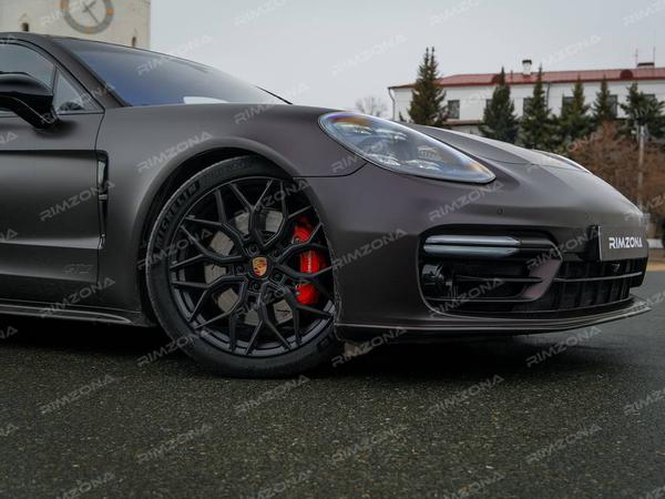 PORSCHE Panamera на кованых дисках В СТИЛЕ VOSSEN HF-2 R21 - Фото № 3