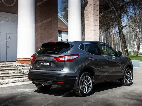 Nissan Qashqai на литых дисках в стиле hre ff10 R20 - Фото № 8