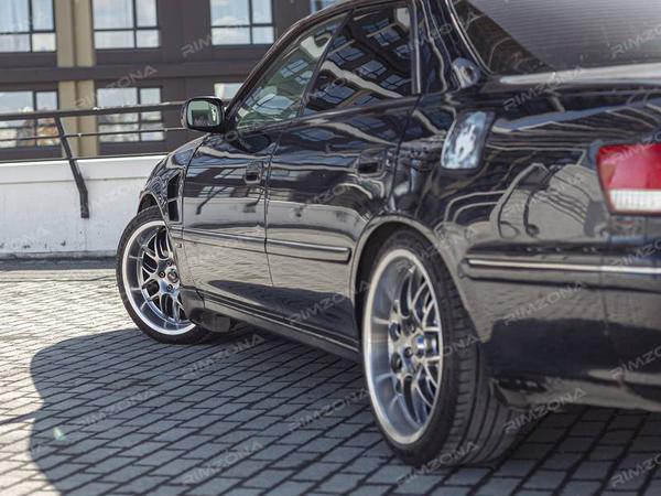 Toyota Mark II на литых дисках XXR 526 R18 - Фото № 5