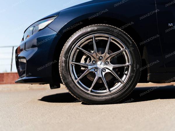Chevrolet Malibu на литых дисках в стиле HRE P101 R18 - Фото № 4