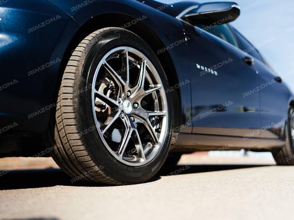 Chevrolet Malibu на литых дисках в стиле HRE P101 R18 - Фото № 3