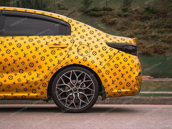 KIA Rio на литых дисках в стиле Vossen HF-2 R18 - Фото № 3