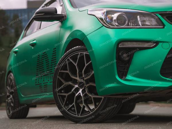 KIA Rio на литых дисках в стиле Vossen HF-2 R18 - Фото № 2