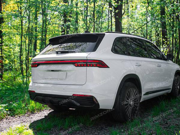 Geely Monjaro на литых дисках в стиле Mansory - Фото № 3
