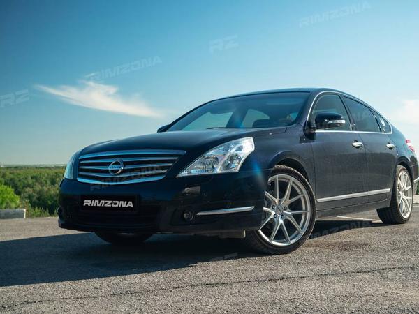 NISSAN TEANA НА ЛИТЫХ ДИСКАХ В СТИЛЕ HRE P101 R19 - Фото № 1