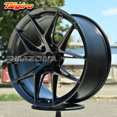 Литой диск RAYS Versus VV21S R19 9.5J 5x114.3 ET38 dia 73.1