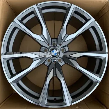 Литой диск В стиле BMW 755m Style R22 10J 5x112 ET35 dia 66.6