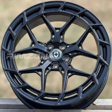 Литой диск В СТИЛЕ VOSSEN HFX-1 R20 8.5J 5x108 ET35 dia 73.1