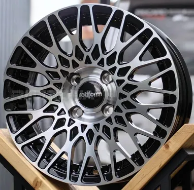 Литой диск ROTIFORM 9511 R15 7J 4x98 ET30 dia 58.6